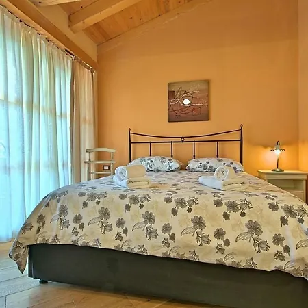 Villa Baderna 度假居 *