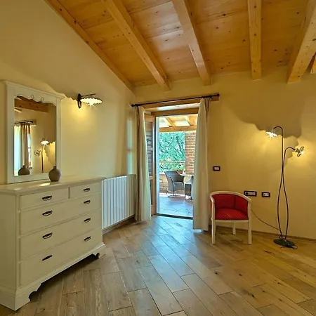Villa Baderna 度假居 *